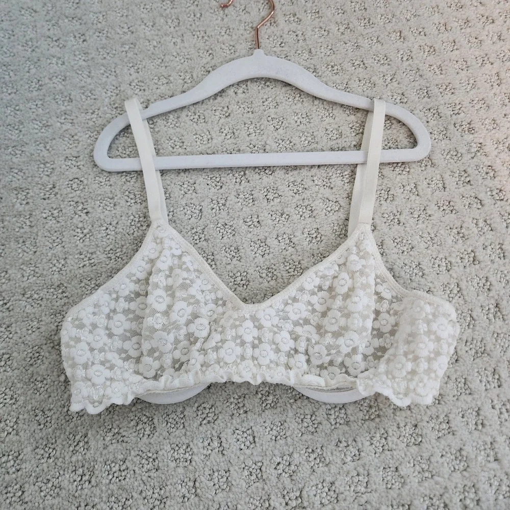 Olga Vintage White Floral Lace Underwire Bra Adjustable Straps size 34A